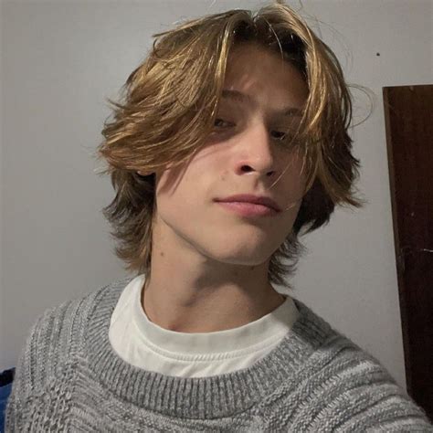 Pin by Andréa Cesar on Hair in 2022 | Men blonde hair, Blonde hair boy ...