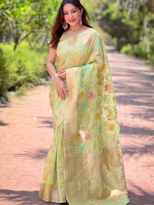 Buy Suha Women Green Silk Blend Floral Saree with Unstitched Blouse ...