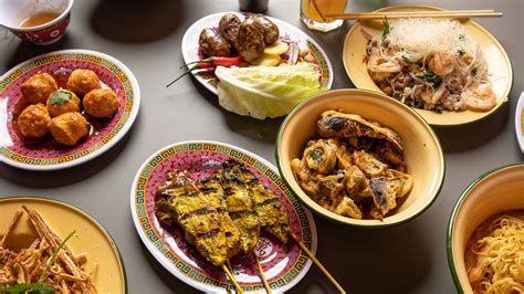 Tuk Tuk Thai | Restaurants in Sawtelle, Los Angeles