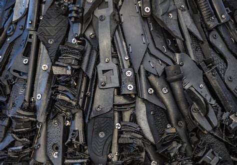 Image result for Scrap Mechanic Logic Gate Tutorial