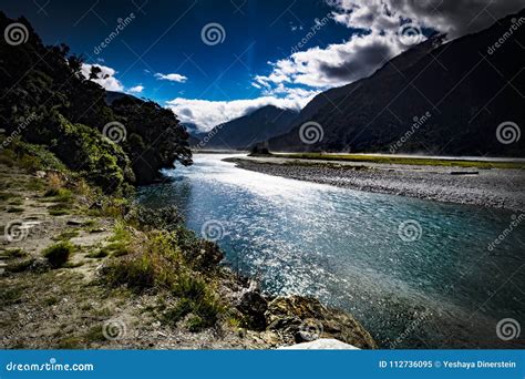 Streams and Lakes of New Zealand, Mountains and Tranquil Scenes, New ...