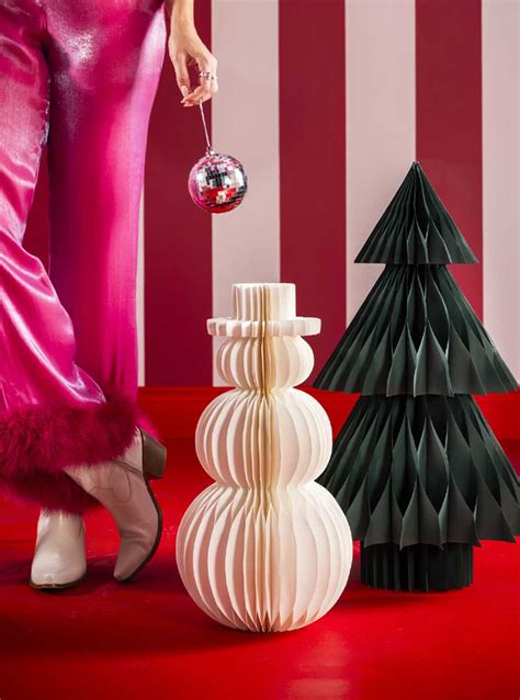 Christmas Hosting and Decorations