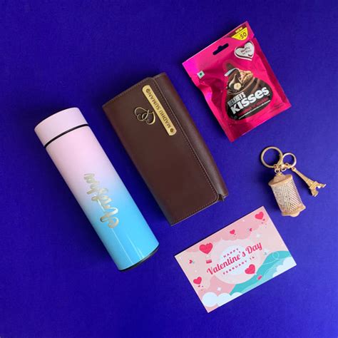 Women Valentine Combo Gift Pack With Personalized Name - Giftsholic