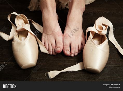 Female Ballerina Feet Image & Photo (Free Trial) | Bigstock