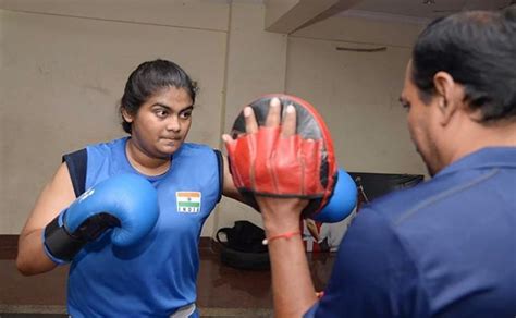 Meet Alfiya Khan, The Nagpur Boxer Who Just Won Bronze At An ...