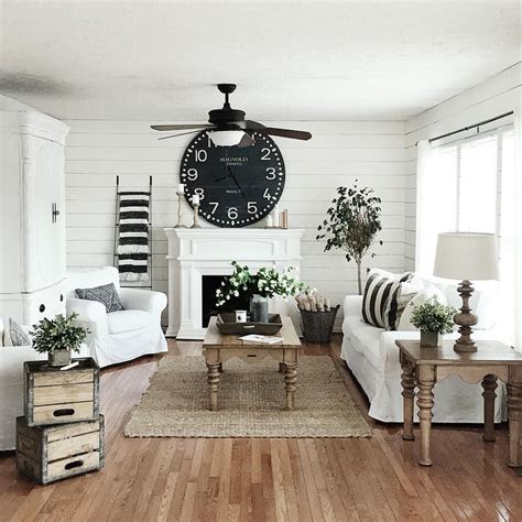 20+ Black And White Modern Farmhouse Decor