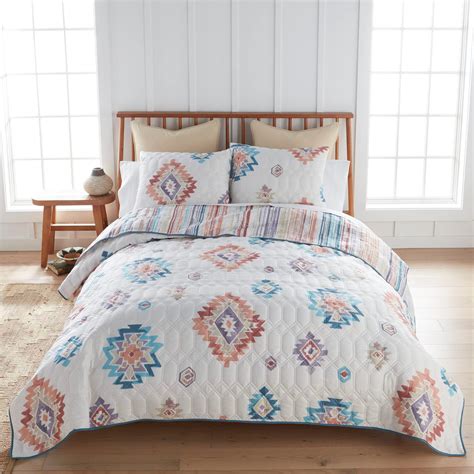 Amazon.com: Donna Sharp Queen Bedding Set - 3 Piece - Apache Southwest ...