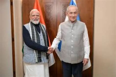 PM Modi praises Netanyahu’s traditional Indian attire gesture