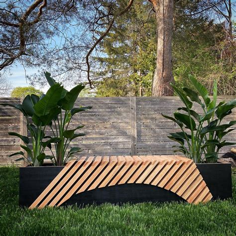Modern Planter Bench | Modern planters, Planter bench, Planters