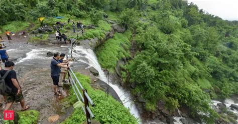 Mumbai rains: Over 100 stranded at waterfall rescued in Maharashtra ...