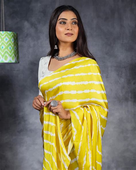 Royal Yellow And White Leheriya Pattern Digital Print Crepe Silk Saree ...