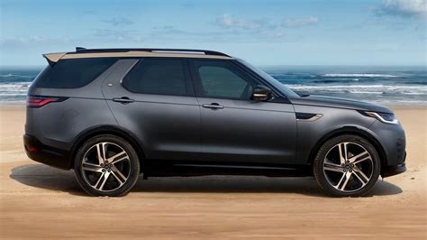 2026 Land Rover Discovery Incentives, Specials & Offers in Woodland Hills CA