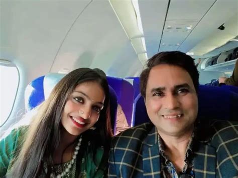 Monalisa Bhosle : आधी झोपडीतलं जीवन, आता विमान प्रवास आणि 7 स्टार ...