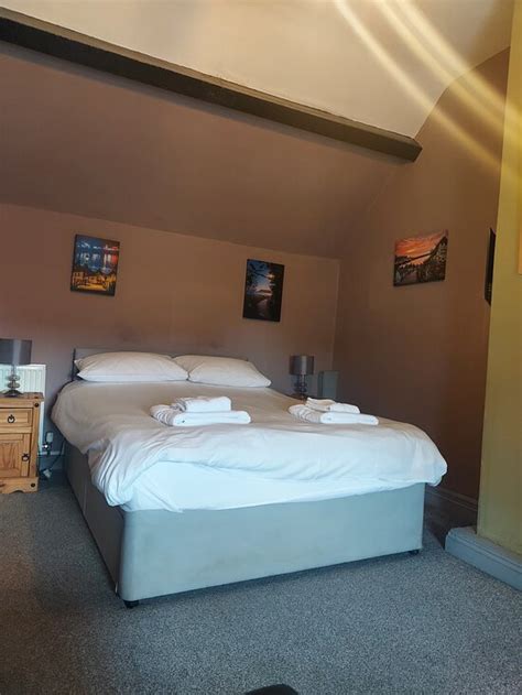 THE WITCHING POST INN (Egton) - B&B Reviews, Photos, Rate Comparison ...