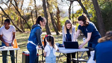 Local Community Events 的图像结果