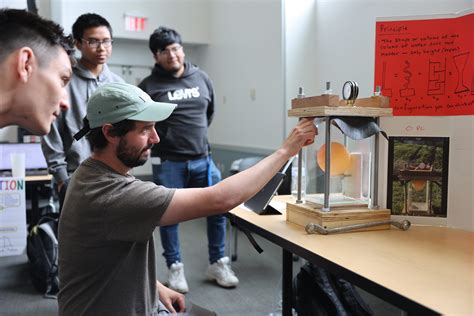 Student Engineering Projects 的图像结果