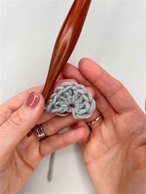 Image result for Tutorial Crochet Triangle Shawl