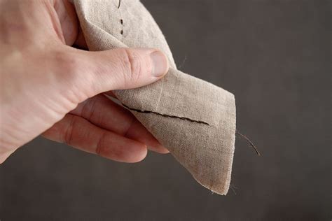 Tutorials Hand Sewing Stitches 的图像结果