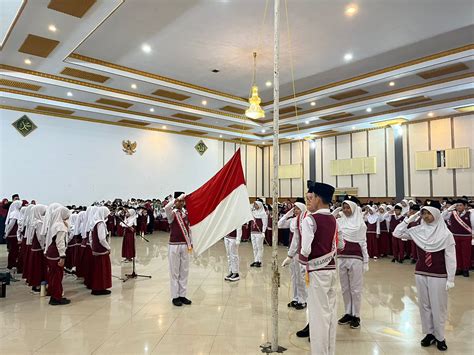 https://almadinahbogor.sch.id/storage/banner-berita/1FD40q8gOkwIM7XNvxCIESPEnMyXzHWzKpPMvu9G.jpg