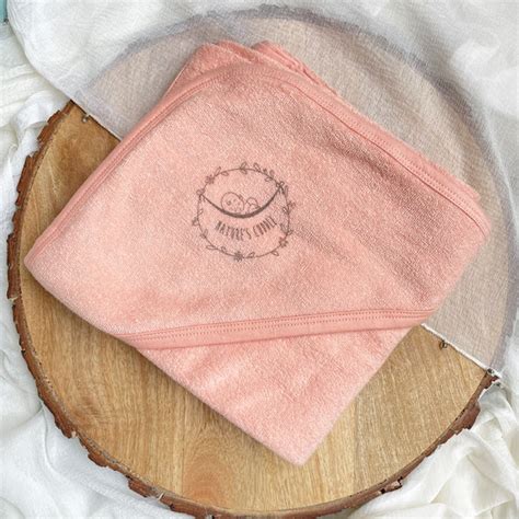 Baby Bath Essentials - Hooded Towel - Nature's Cuddle