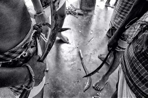 A Bengali Tribe’s Macabre Dance With The Dead