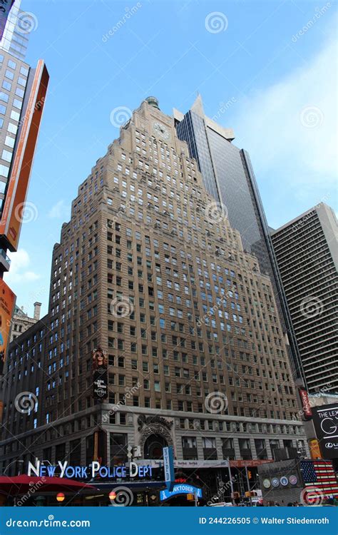 1501 Broadway, Also Known As the Paramount Building, Manhattan in New ...