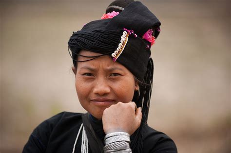 Local Mountain People India 的图像结果