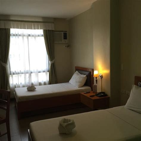 OYO 719 FUENTE ORO BUSINESS SUITES (Cebu Island/Cebu City) - Inn ...