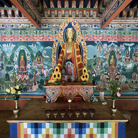 BHUTAN – LAND OF THUNDER DRAGON Holiday Package6 Nights / 7 Days