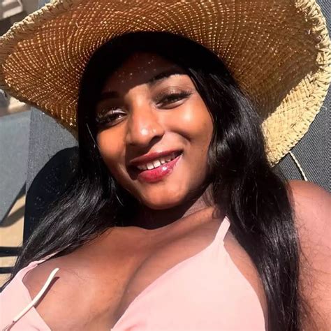 TikTok influencer filmed her own arrest by ICE in shocking footage