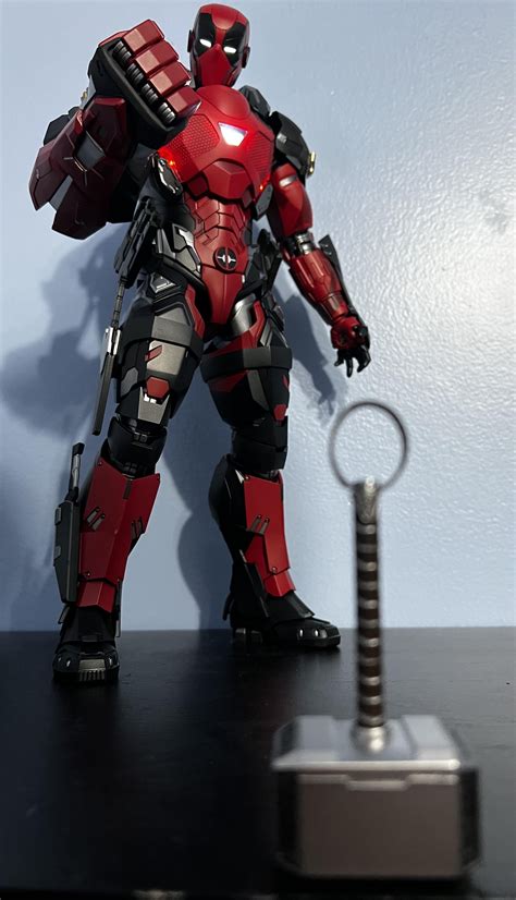 RANDOM BULL$#? GO!!! : r/hottoys