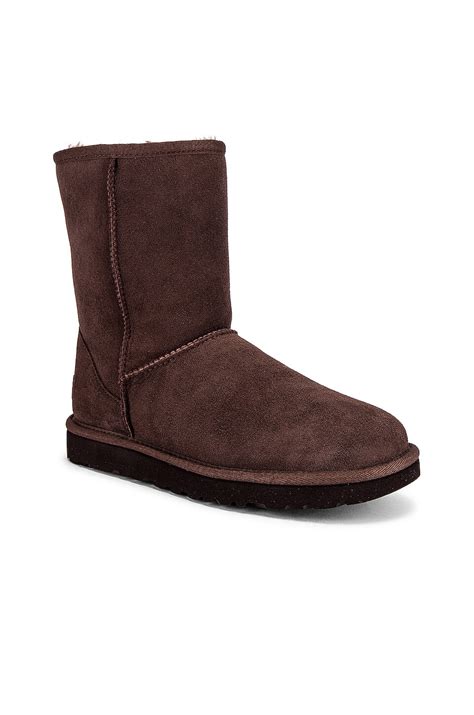 UGG Classic Short II in Burnt Cedar | REVOLVE
