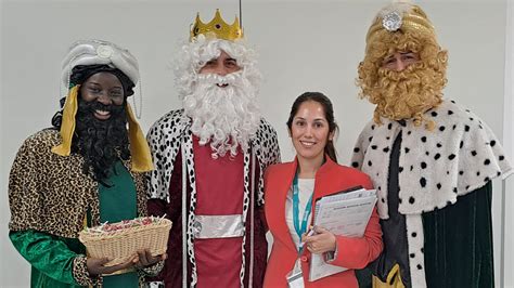 Los Reyes Magos llenan de ilusión el Hospital Universitari General de ...