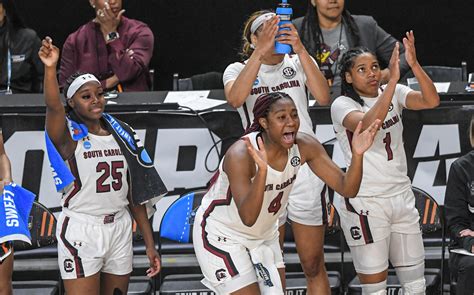 South Carolina women's basketball, Dawn Staley will play UCLA Nov. 24