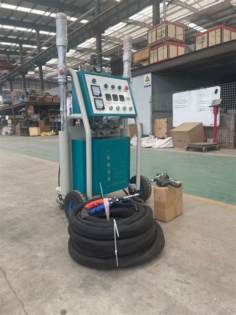 Water Proof Injection Machine Liquid Polyurethane Spray Coating Spray ...