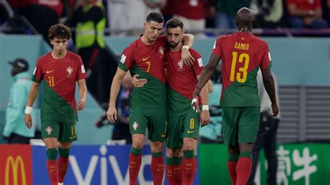 Portugal's Fernandes urges Ronaldo critics to keep doing it - ESPN