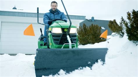 Trattorino tosaerba X350R per la stagione invernale   YouTube