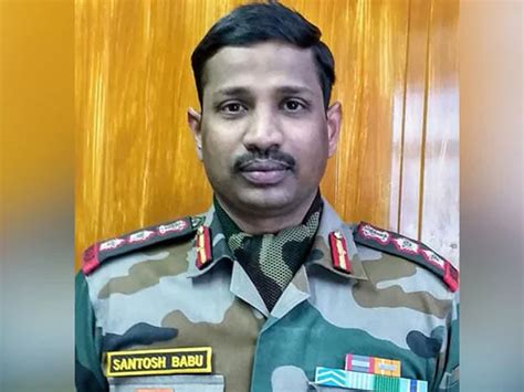 गलवान घाटी में शहीद हुए कर्नल संतोष बाबू के पिता बोले - परम वीर चक्र से ...