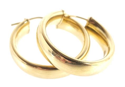 Lot - 14K Gold Hoop Earrings