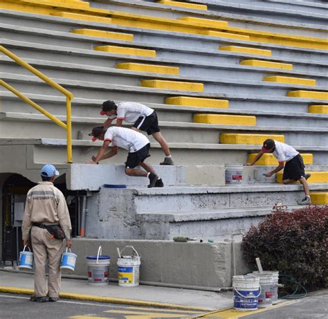 Alcaldía inició el embellecimiento de la tribuna familiar del estadio ...