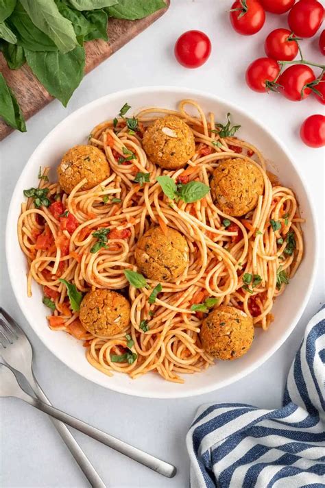 Veggie Meatballs | World of Vegan
