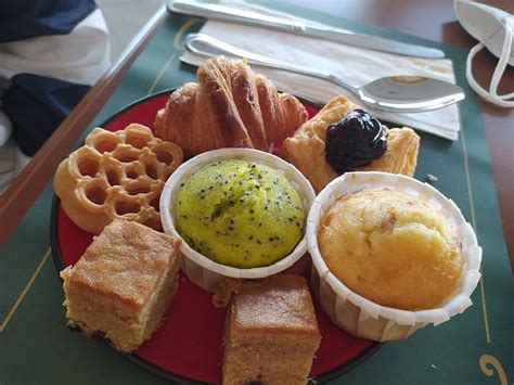 DAMAI LAGOON RESORT (Kuching, Sarawak) - Resort Reviews & Photos ...