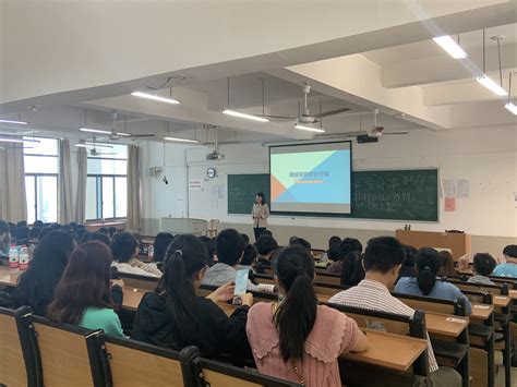 中国报关协会专业教学研讨会在广西国际商务职业技术学院召开