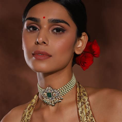 Emerald Pearl Kundan Choker – Ritu Singh Luxe Jewelry