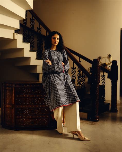 Blueberry Checks Kurta with Red Selvedge – TREE AND POETRY