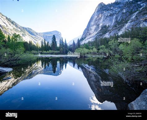 Mirror Lake Trail, Yosemite Valley, Yosemite National Park in ...