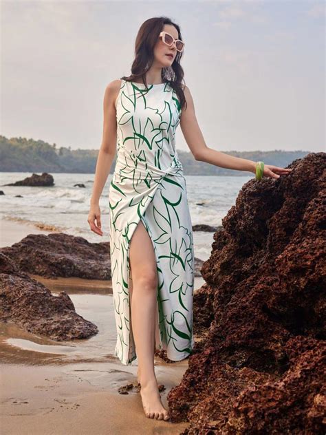 Bloom in Style: Must-Have Floral Dresses on Myntra’s EORS