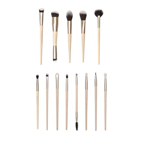 Buy Makeup Brush Set Online in India | Milagro Beauty