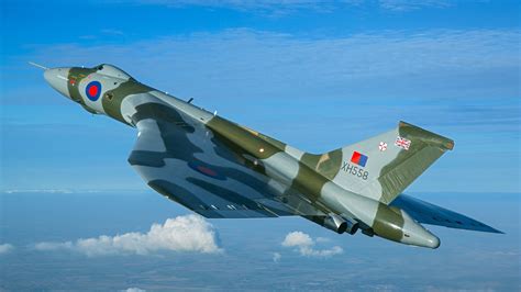 Download Bomber Warplane Aircraft Military Avro Vulcan HD Wallpaper