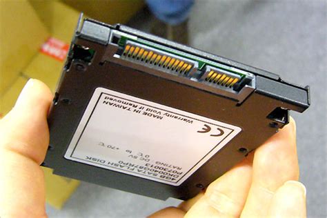 硬盘接口类型SATA2.0和SATA3.0有什么区别